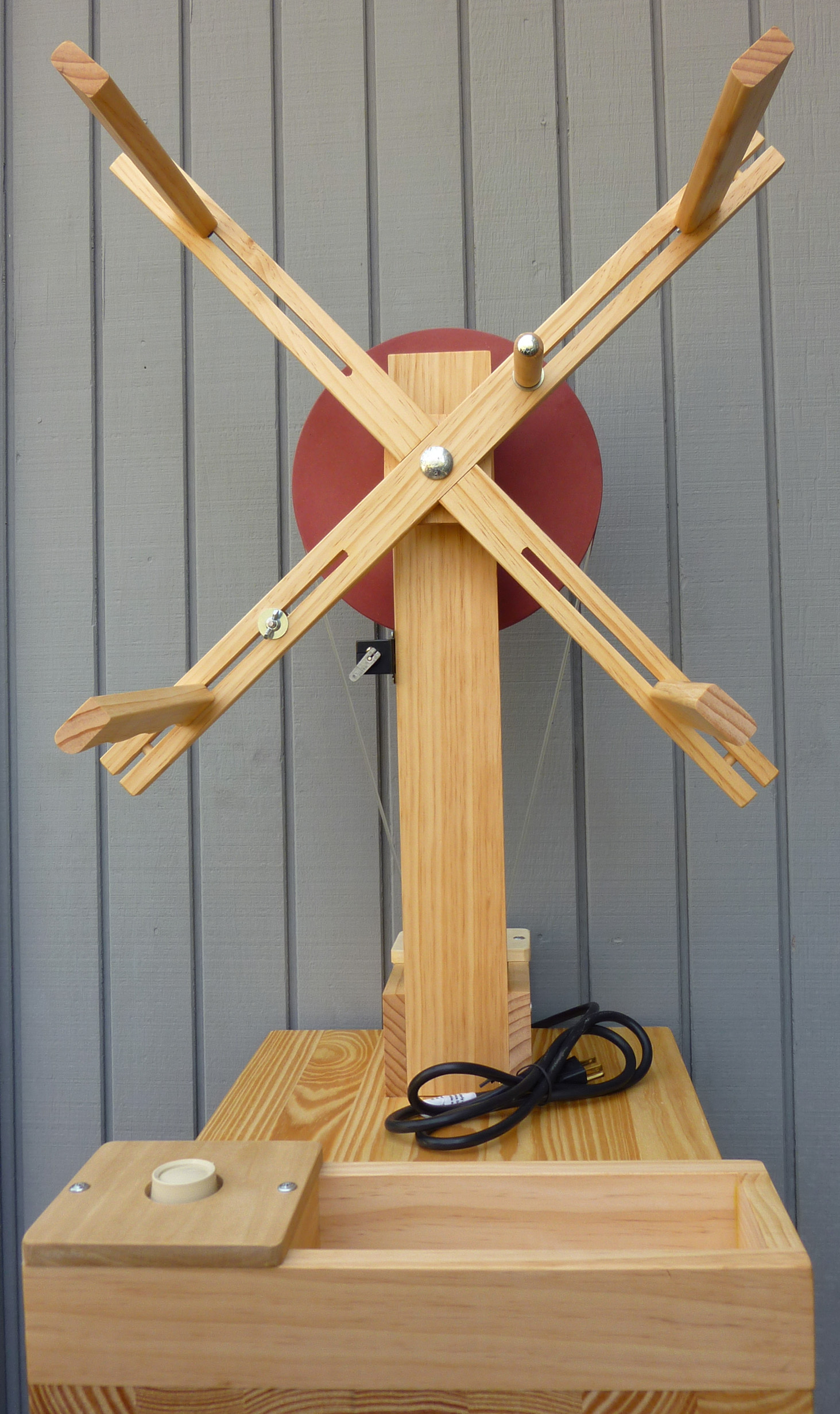 The Electric Skein Winder II - Click Image to Close